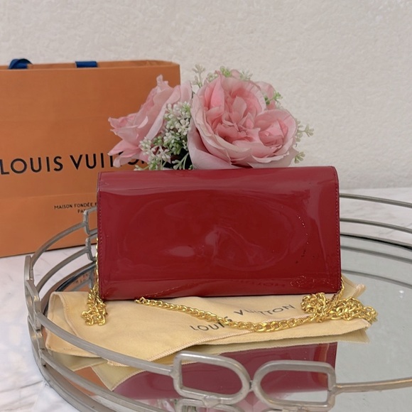 Authentic Louis Vuitton Portefeiulle Louise Patent Leather Long Bifold Wallet - Picture 3 of 16